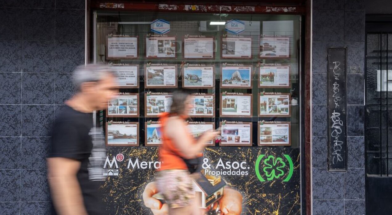 Familias endeudadas: seis de cada diez inquilinos piden créditos o usan ahorros para pagar el alquiler. Tejido en TN